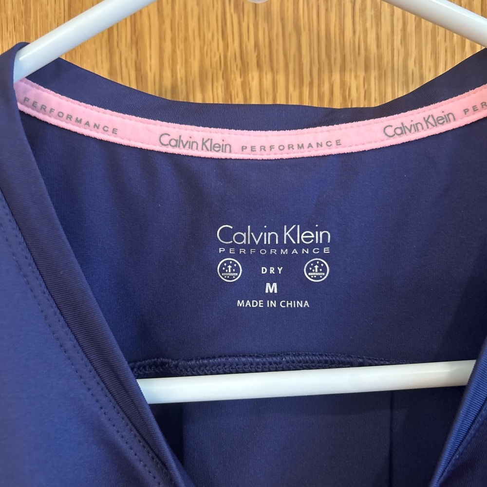 Calvin Klein Performance Dry T-Shirt Women’s‎ M - Picture 3 of 5